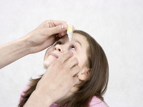 10岁女童因滴眼药水不当,导致患上了青光眼!